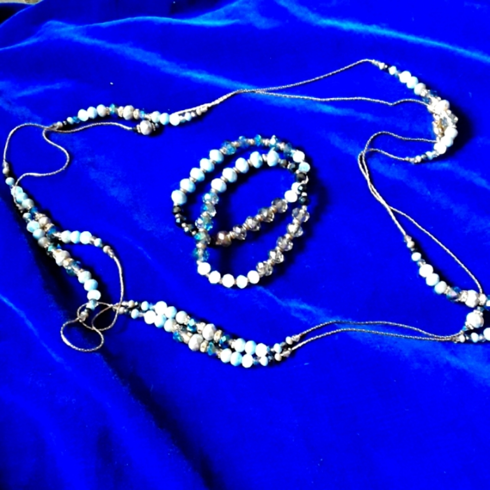 Necklace and bracelets